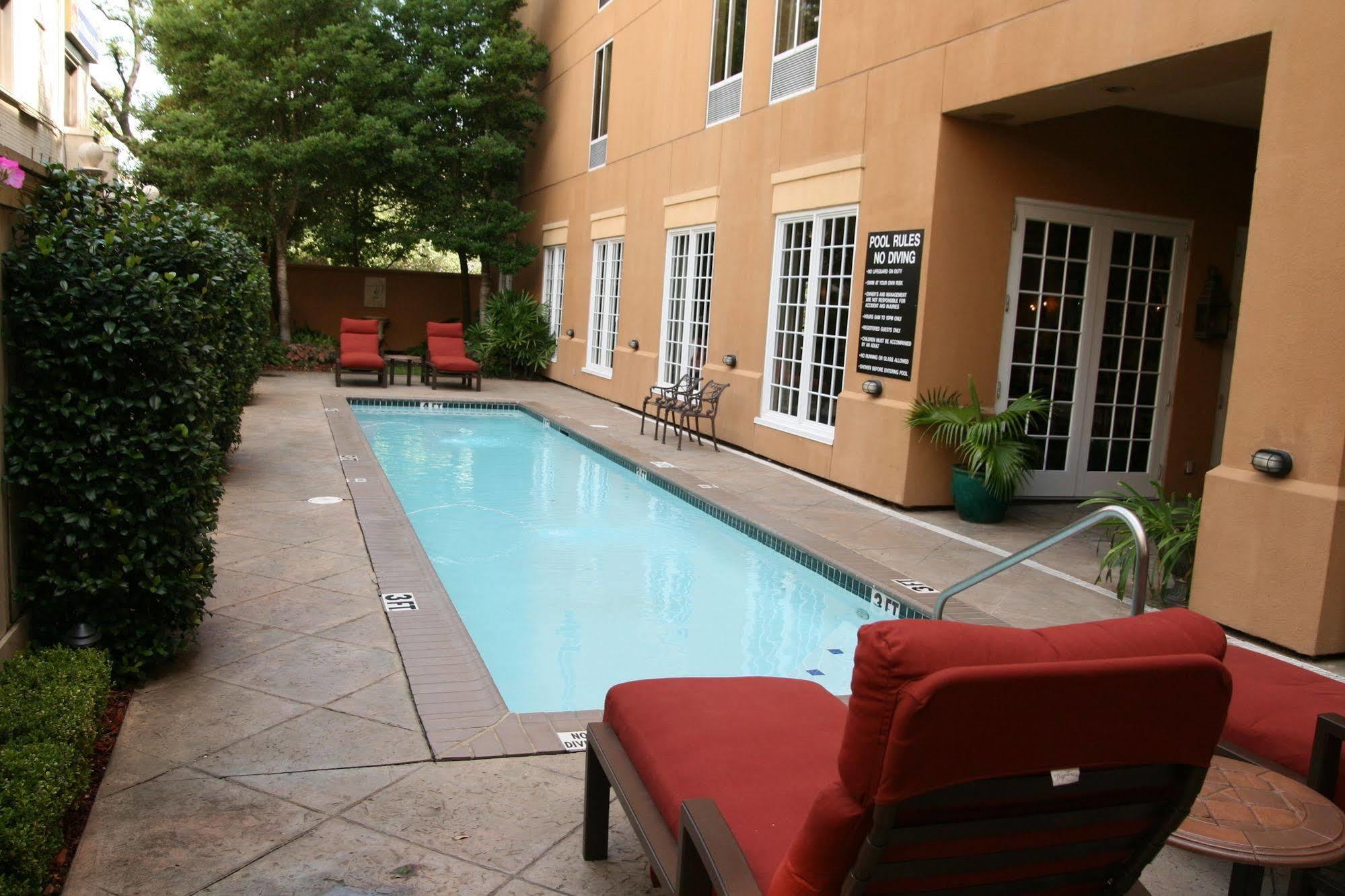 Hampton Inn New Orleans/St.Charles Ave Extérieur photo